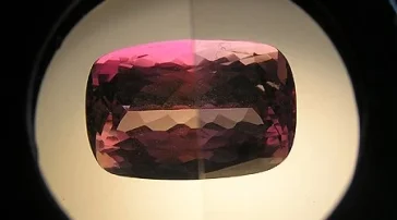 Магазин полудрагоценных камней Gems4u.ru фото 1 на сайте Filevskiy.su